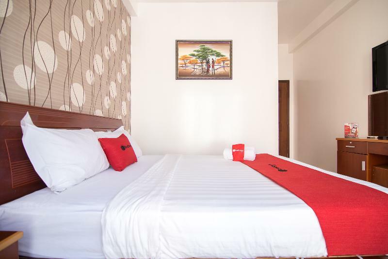 Reddoorz @ Pham Ngu Lao Street 4 2*