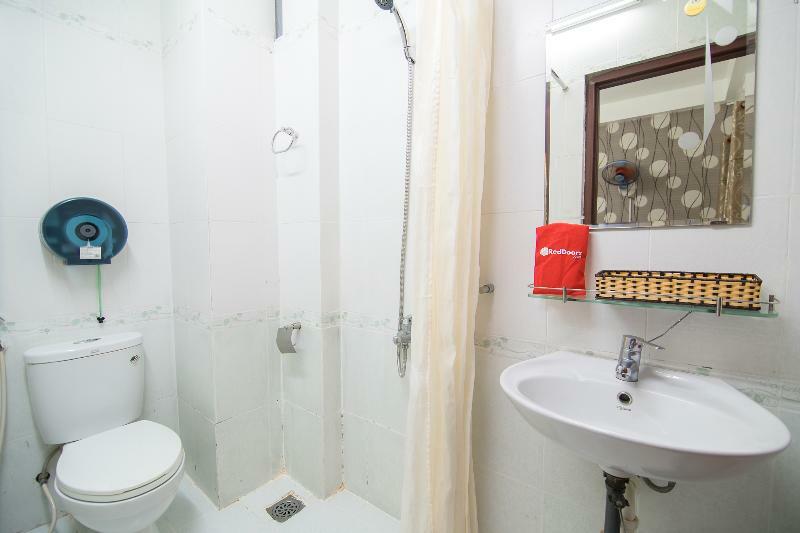Hotel Reddoorz @ Pham Ngu Lao Street 4